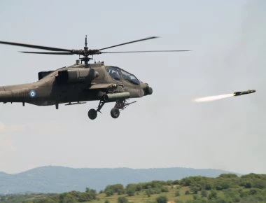 AGM-114 Ηellfire: Ο πύραυλος που «ψηφίζουν» τα ΑΗ-64Α Apache της Αεροπορίας Στρατού (φωτό, βίντεο)